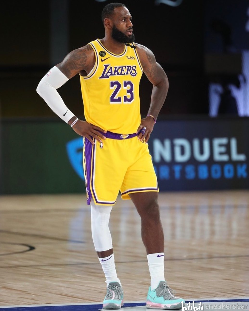 的默契与稳 的默契与稳