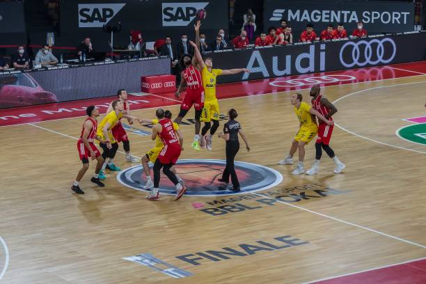 社交媒体上 社交媒体上