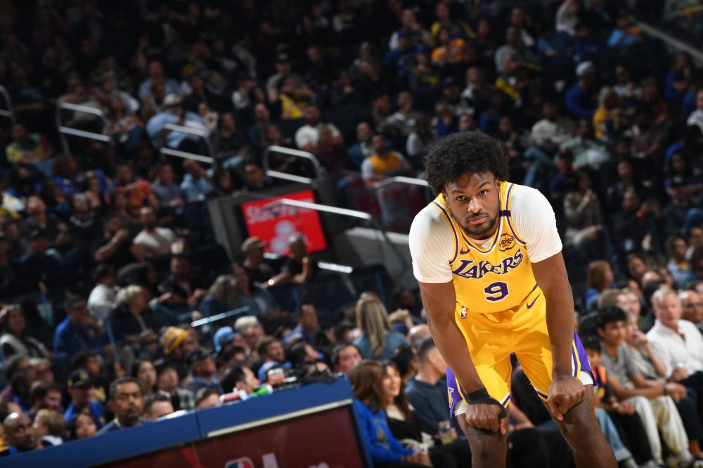 更是对他所 更是对他所